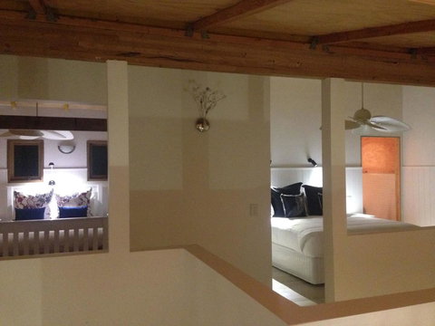 Driftwood Bay Of Fires - Surfers Gold Coast 10