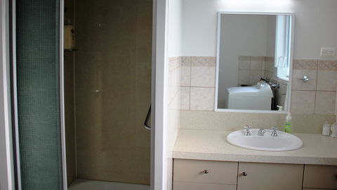 BAY OF FIRES SEACHANGE Ocean Frontage - Surfers Gold Coast 31