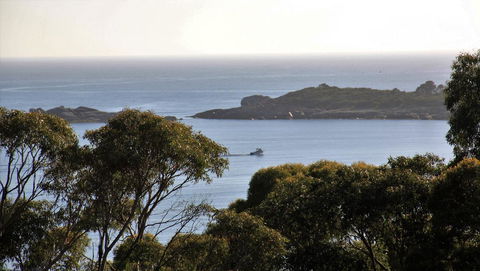 BAY OF FIRES SEACHANGE Ocean Frontage - Surfers Gold Coast 19