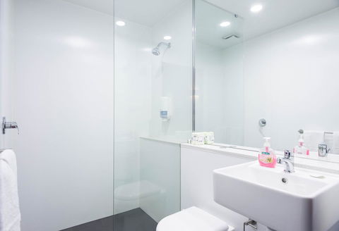 Buller Central Hotel - Surfers Gold Coast 5