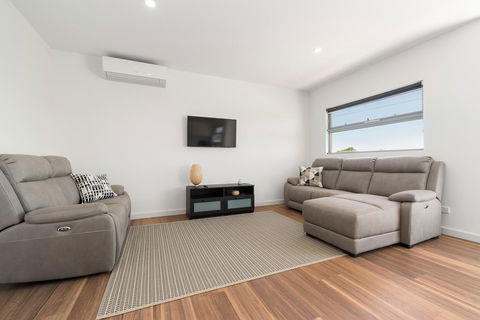 Rosewater Townhouses Dromana - Surfers Gold Coast 25