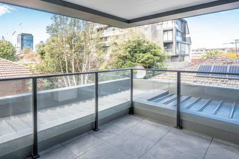 Poplar Apartments - Surfers Gold Coast 10