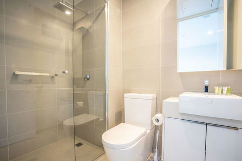 Poplar Apartments - Surfers Gold Coast 8