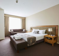 Mornington Hotel - Surfers Gold Coast