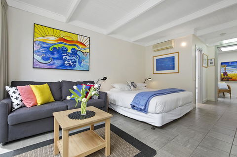 Oceanic Sorrento - Surfers Gold Coast 13