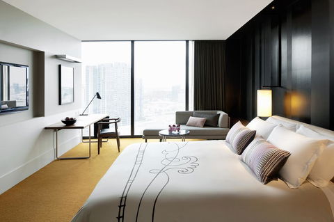 Crown Metropol Melbourne - Surfers Gold Coast 3