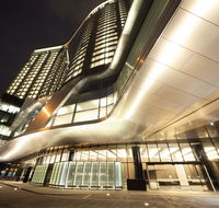 Crown Metropol Melbourne - Surfers Gold Coast