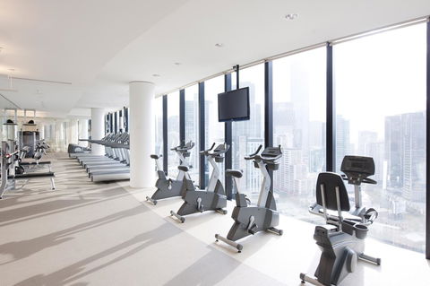 Crown Metropol Melbourne - Surfers Gold Coast 5