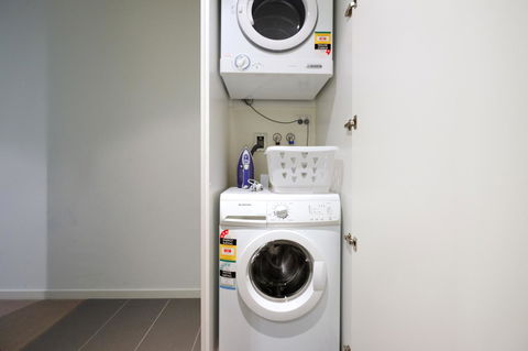 Mono Apartments On Franklin Street - Surfers Gold Coast 22