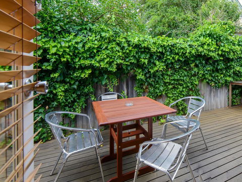 Boutique Stays Sandyside- Sandringham Villa Units - Surfers Gold Coast 10