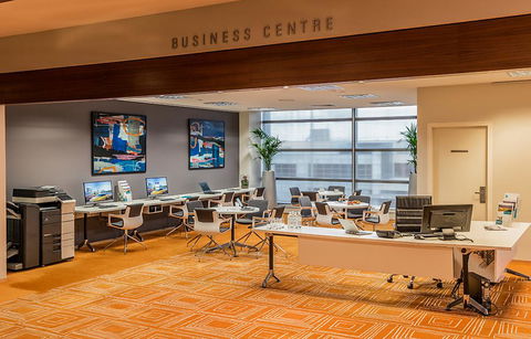 PARKROYAL Melbourne Airport - Surfers Gold Coast 5