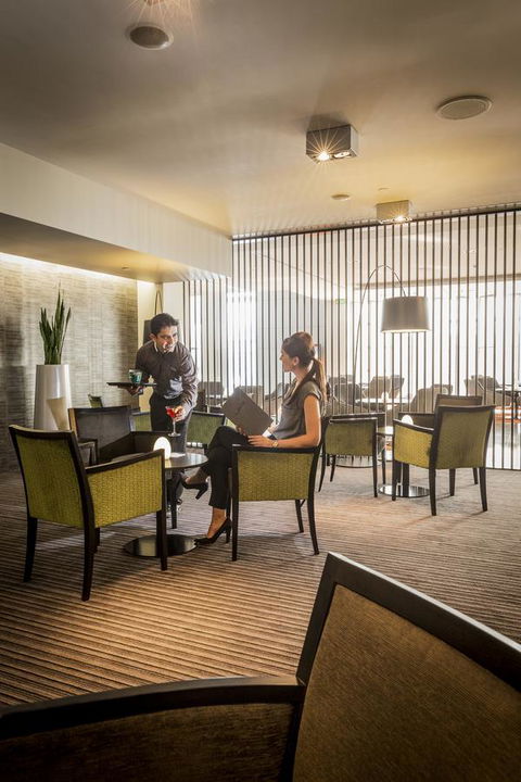 PARKROYAL Melbourne Airport - Surfers Gold Coast 10
