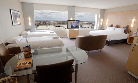 PARKROYAL Melbourne Airport - Surfers Gold Coast 24