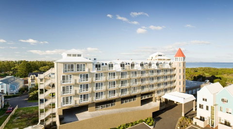 Deep Blue Hotel & Hot Springs - Surfers Gold Coast 40
