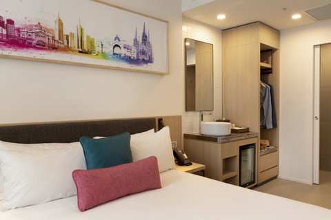 Ibis Melbourne Central - Surfers Gold Coast 40