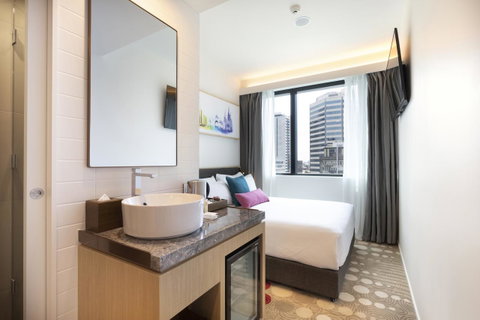 Ibis Melbourne Central - Surfers Gold Coast 38