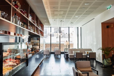 Ibis Melbourne Central - Surfers Gold Coast 22