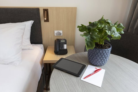 Ibis Melbourne Central - Surfers Gold Coast 8