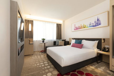 Ibis Melbourne Central - Surfers Gold Coast 1
