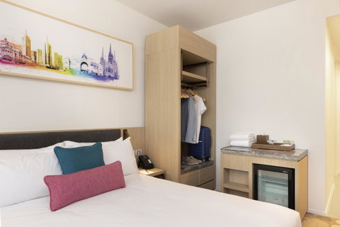 Ibis Melbourne Central - Surfers Gold Coast 25