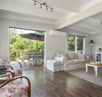 Blairgowrie Bella - light filled home with great deck - Surfers Gold Coast