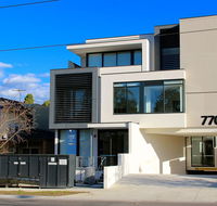Whitehorse Apartments Hotel - Surfers Gold Coast