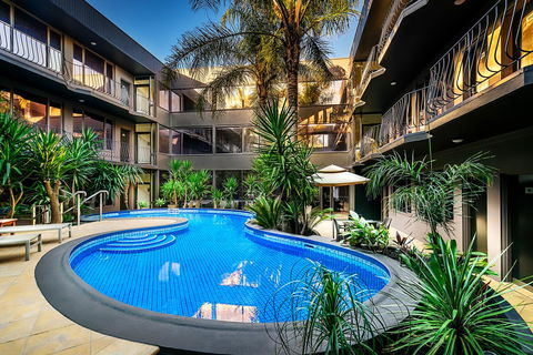 BEST WESTERN PLUS Travel Inn - Surfers Gold Coast 1