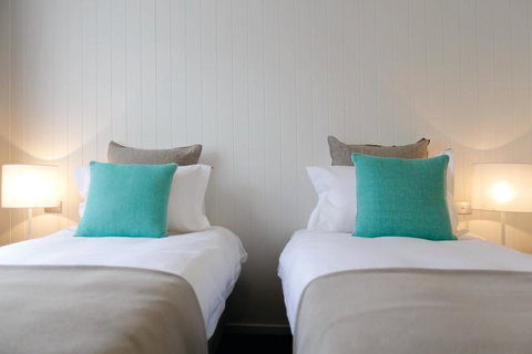 Lakes Edge Apartments - Surfers Gold Coast 5