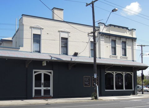 Plough Hotel - Surfers Gold Coast 31