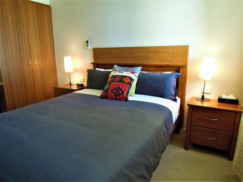 Plough Hotel - Surfers Gold Coast 5