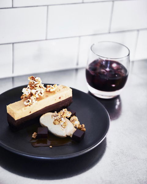 Plough Hotel - Surfers Gold Coast 20