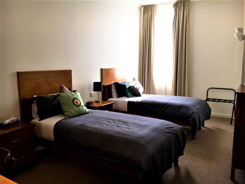 Plough Hotel - Surfers Gold Coast 9