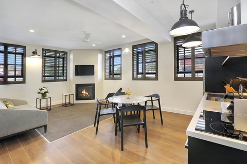 Devlin Apartments - Surfers Gold Coast 2
