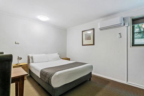 Quality Inn & Suites The Menzies - Surfers Gold Coast 3