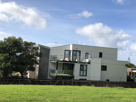 Apartments In Phillip Island Towers - Block C - Surfers Gold Coast 33