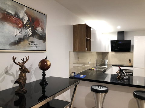 Apartments In Phillip Island Towers - Block C - Surfers Gold Coast 42