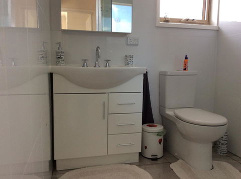Avilla By The Bay - Surfers Gold Coast 24