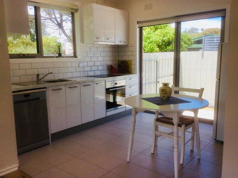 Avilla By The Bay - Surfers Gold Coast 16