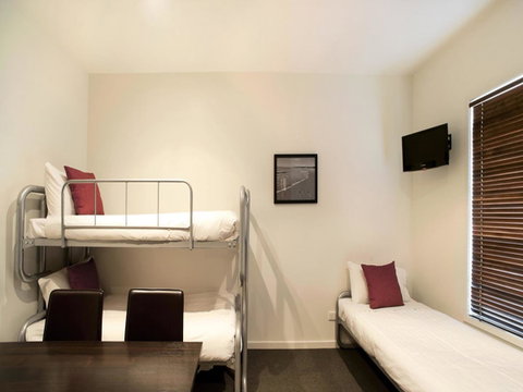 The Waves Apartments - Surfers Gold Coast 30