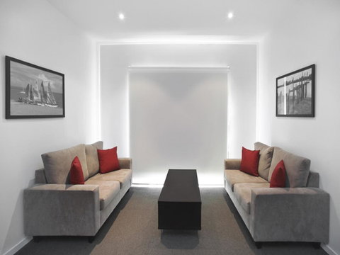 The Waves Apartments - Surfers Gold Coast 10
