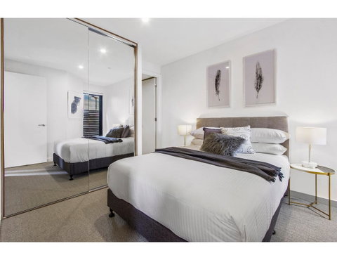 Boutique Apartment In Quiet, Sought-after Suburb - Surfers Gold Coast 3