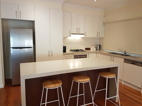 Healesville House - Fig Tree House - Surfers Gold Coast 5