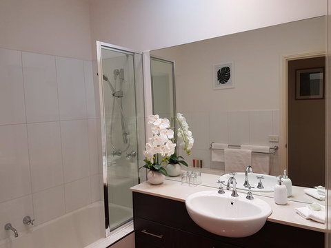 Healesville House - Fig Tree House - Surfers Gold Coast 16