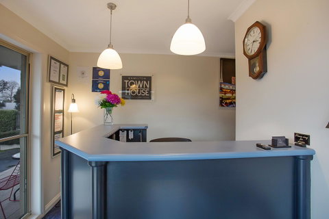 Hamilton Townhouse Motel - Surfers Gold Coast 12