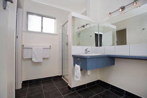 Hamilton Townhouse Motel - Surfers Gold Coast 9