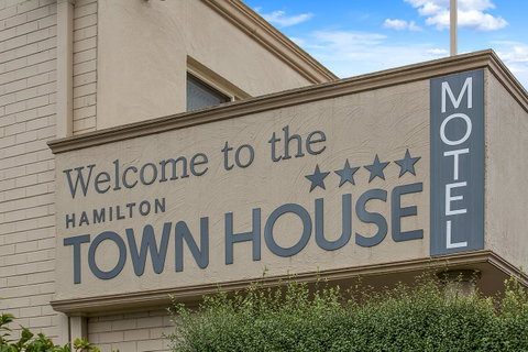 Hamilton Townhouse Motel - Surfers Gold Coast 11
