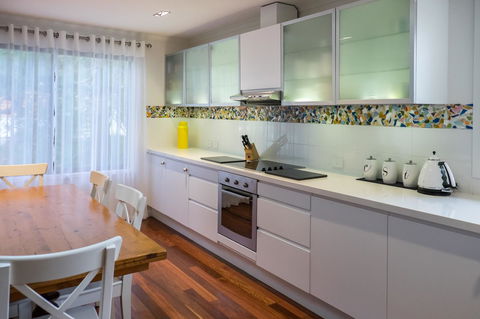 Cottage On Rye - Surfers Gold Coast 2
