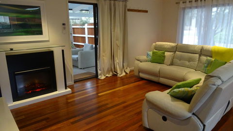 Cottage On Rye - Surfers Gold Coast 7