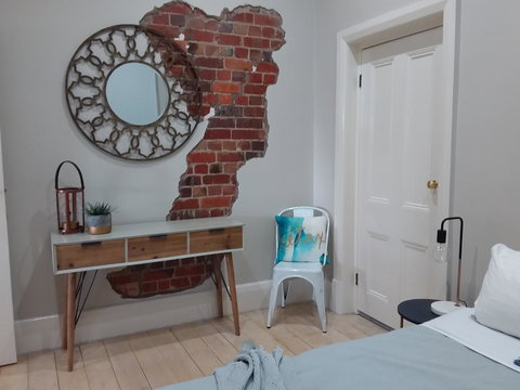 Boutique Heritage Studios On Ryrie Geelong CBD Opposite Hospital - Surfers Gold Coast 20