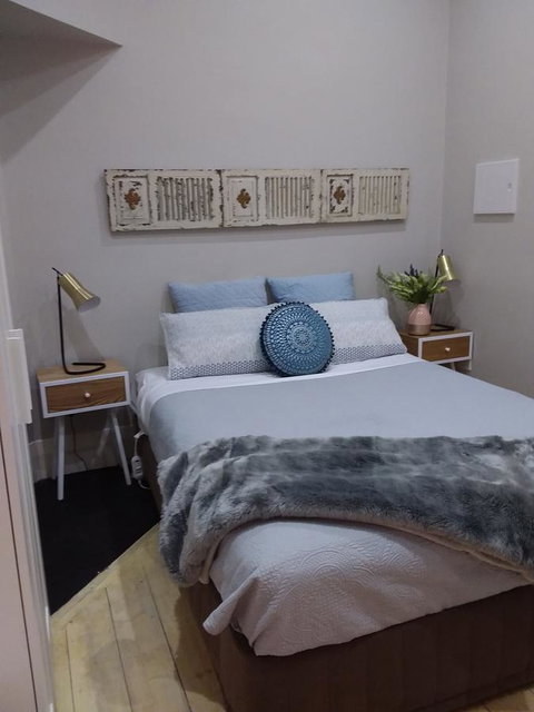 Boutique Heritage Studios On Ryrie Geelong CBD Opposite Hospital - Surfers Gold Coast 19